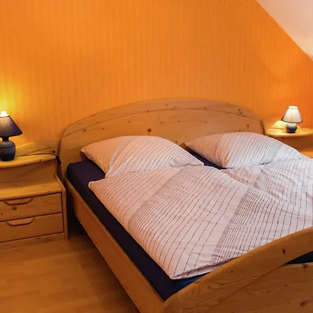 Апартаменты Ferienwohnung An Der Linde Steinheim (Westphalia)